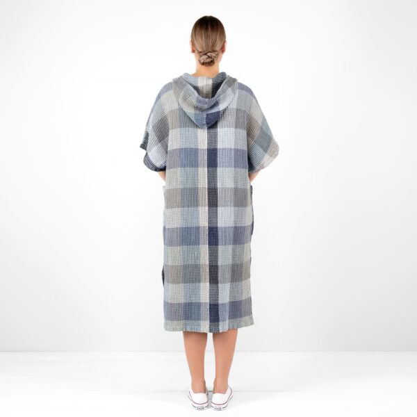 BINGO Poncho harmaansininen ruudullinen - Image 6