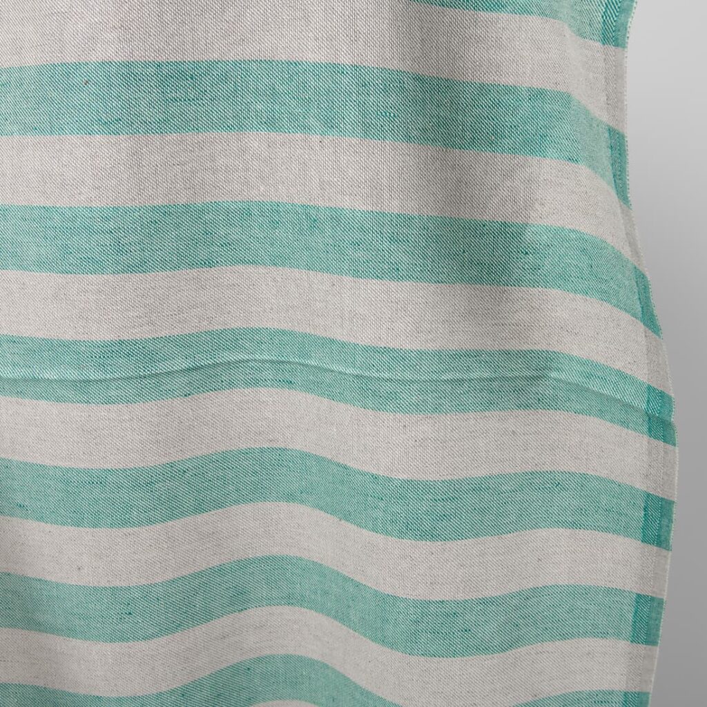 Pellavapuuvillakangas beige-vihreillä raidoilla 4 linen cotton beige green stripes, horizontal