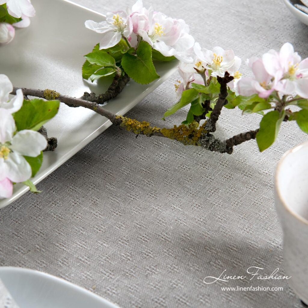 TANGO Pöytäliina vaaleanharmaa 5 TANGO Pöytäliina vaaleanharmaa - Image 5