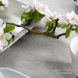 TANGO Pöytäliina vaaleanharmaa 19 TANGO Pöytäliina vaaleanharmaa