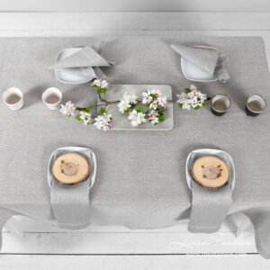 TANGO Pöytäliina vaaleanharmaa 21 TANGO Pöytäliina vaaleanharmaa