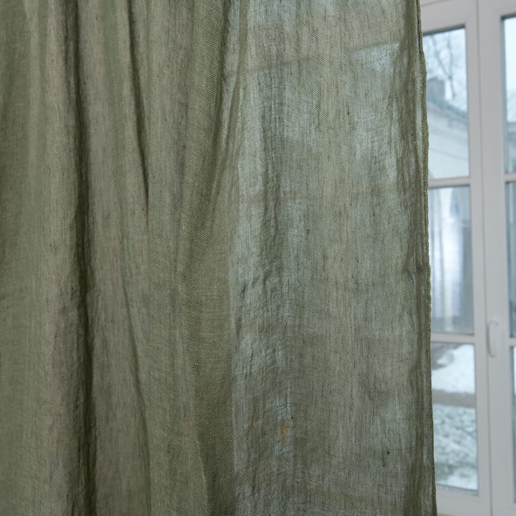 BOHEMIA Verho sammalenvihreä 2 moss green linen curtains, loose weave