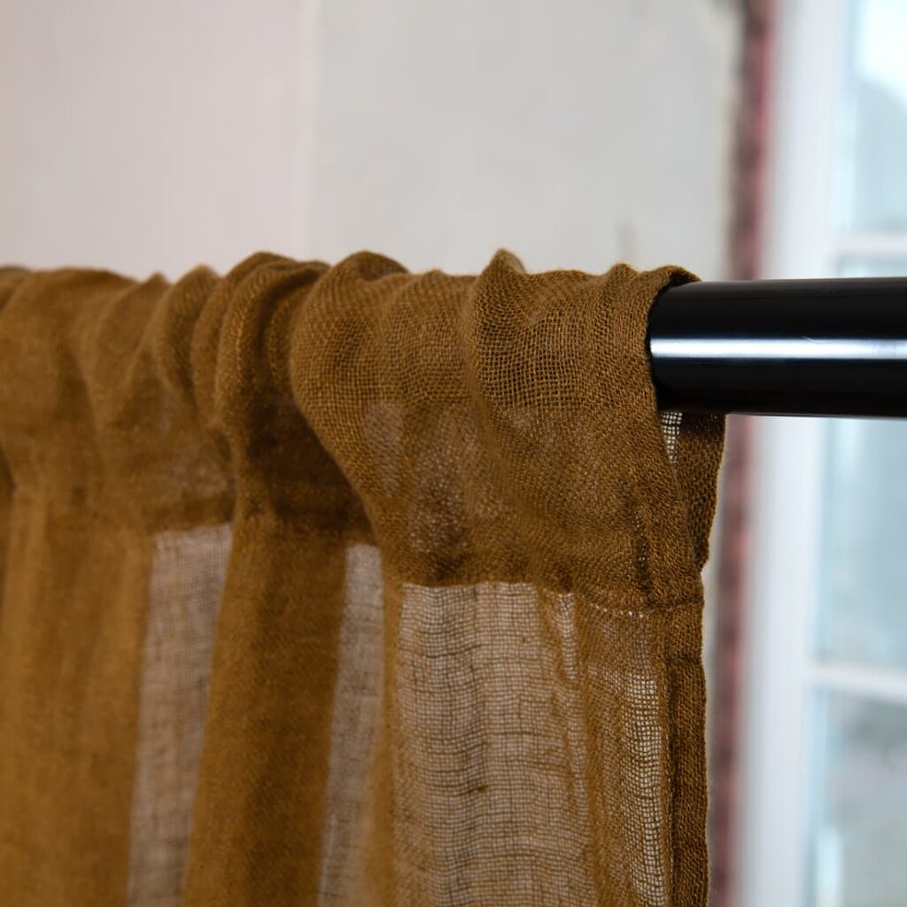 BOHEMIA Verho kullanruskea 5 golden brown linen curtain, with channel