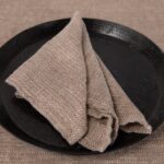 ALMOND Lautasliina ruskea