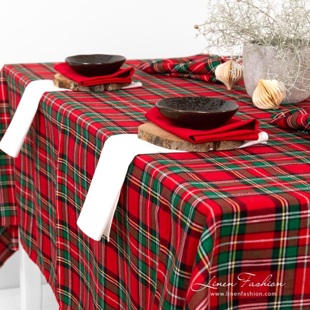 SCARLET Pöytäliina punainen 2 SCARLET Pöytäliina punainen - Image 2