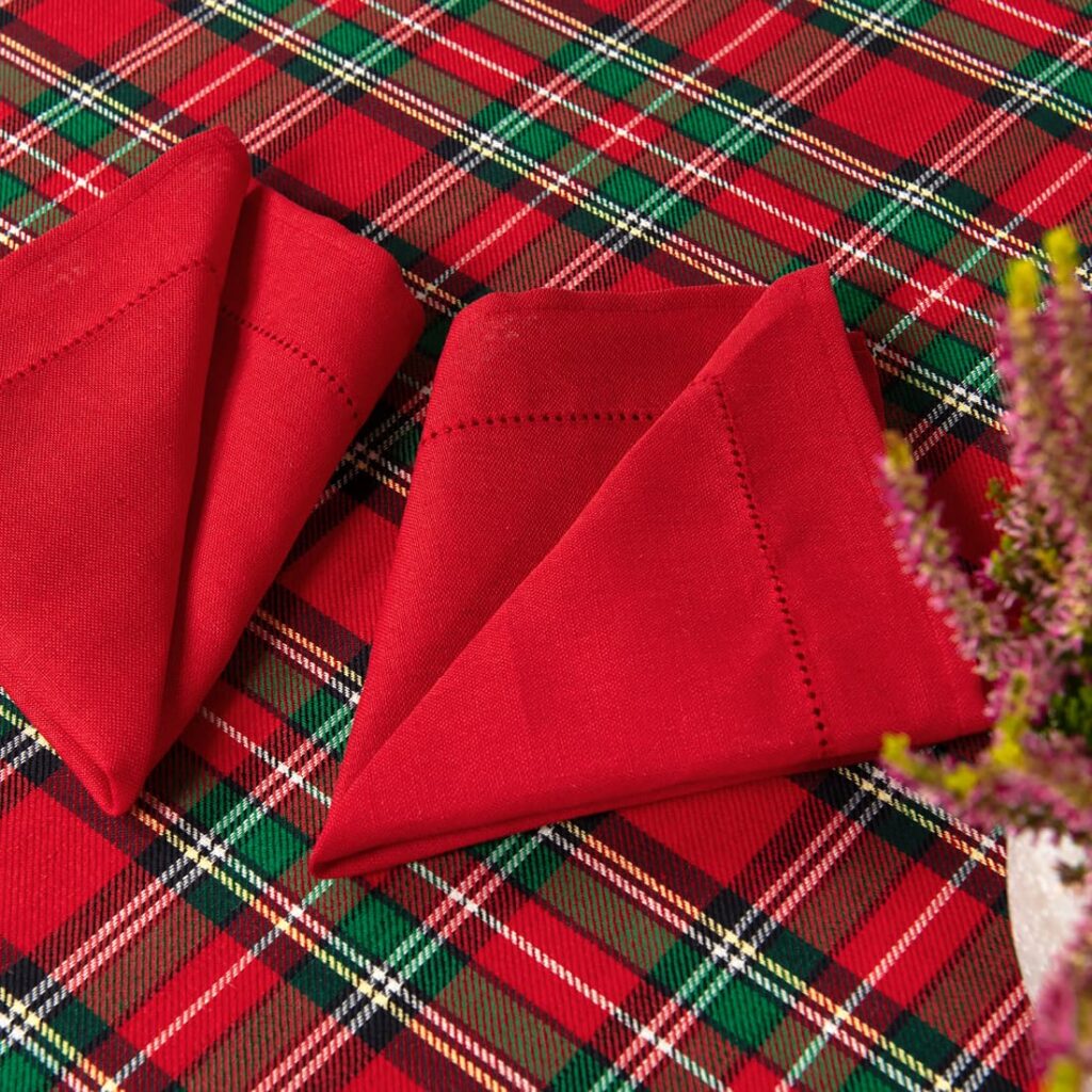SCARLET Pöytäliina pyöreä/ovaali punainen 6 SCARLET Pöytäliina pyöreä/ovaali punainen - Image 6