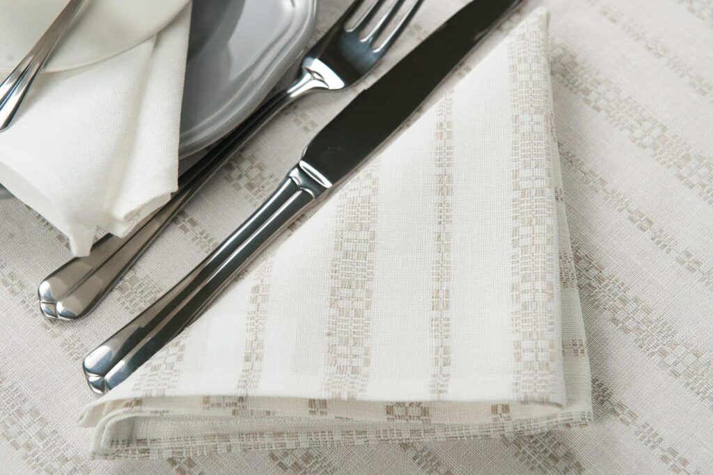 ORNA Lautasliina valkoinen 2 ORNA Lautasliina valkoinen - Image 2