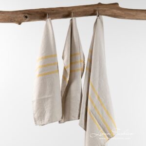 VILLA Kylpypyyhe keltaisilla raidoilla