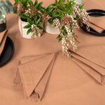 LUNA Pöytäliina pyöreä/ovaali vaaleanruskea