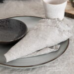 SOLO Lautasliina beige