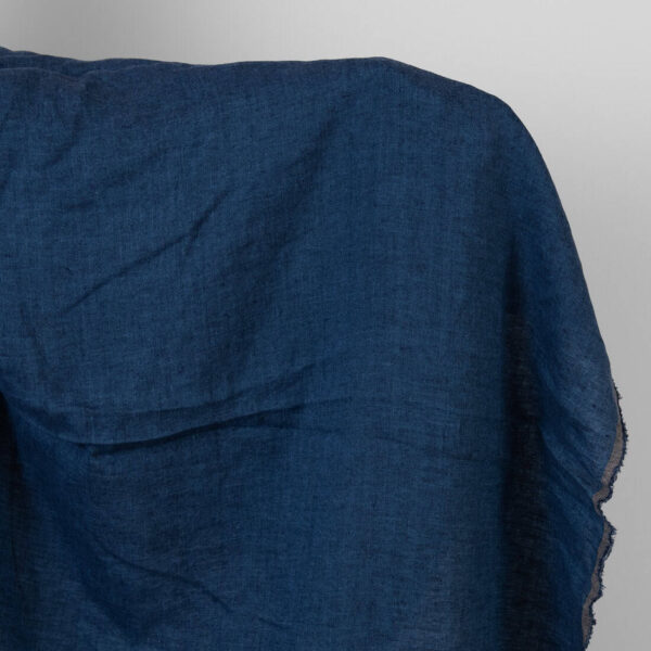 Pesty pellavakangas, tummansininen denim-väri