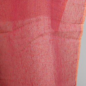 Läpikuultava pellavakangas punainen