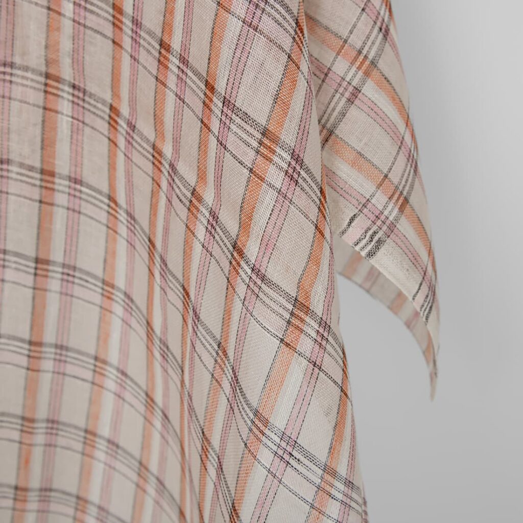 Pellavakangas beige oranssi vaaleanpunainen ruudullinen monivärinen harso 3 Pellavakangas beige oranssi vaaleanpunainen ruudullinen monivärinen harso - Image 3