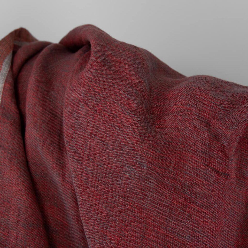 Punainen pesty pellavakangas kaksipuolinen 3 Red and grey washed linen fabric, double layer