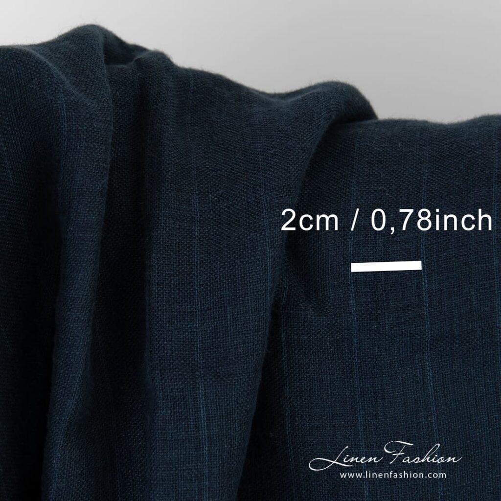 Tummansininen pellavakangas raidoilla, pesty 4 Double-sided, double-layered dark blue linen fabric