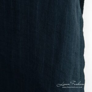 Tummansininen pellavakangas raidoilla, pesty 11 Dark blue linen fabric in stripes, for clothes and home textile