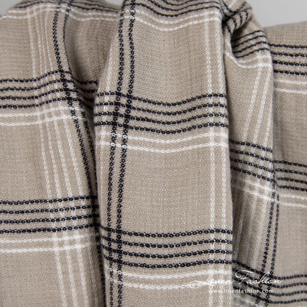 Harmaanruskea ruudullinen pesty pellavakangas 4 Grey brown linen fabric in checks and small waffle pattern