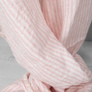 Leveä pellavakangas vaaleanpunaiset raidat pesty