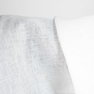 Leveä luonnonvalkoinen pellavakangas