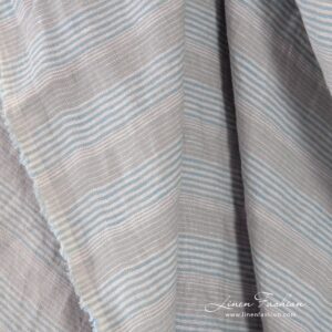 Vaalean harmaansininen pellavakangas raidoilla, pesty 11 Grey blue linen fabric in stripes, specially washed to increase softness