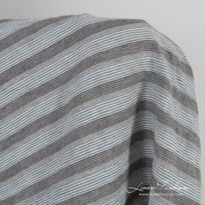 Harmaansininen pellavakangas raidoilla, pesty 10 Brown blue linen fabric in stripes, washed
