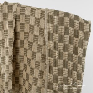 Pellavakangas vihreillä ja kellertävillä ruuduilla, pesty