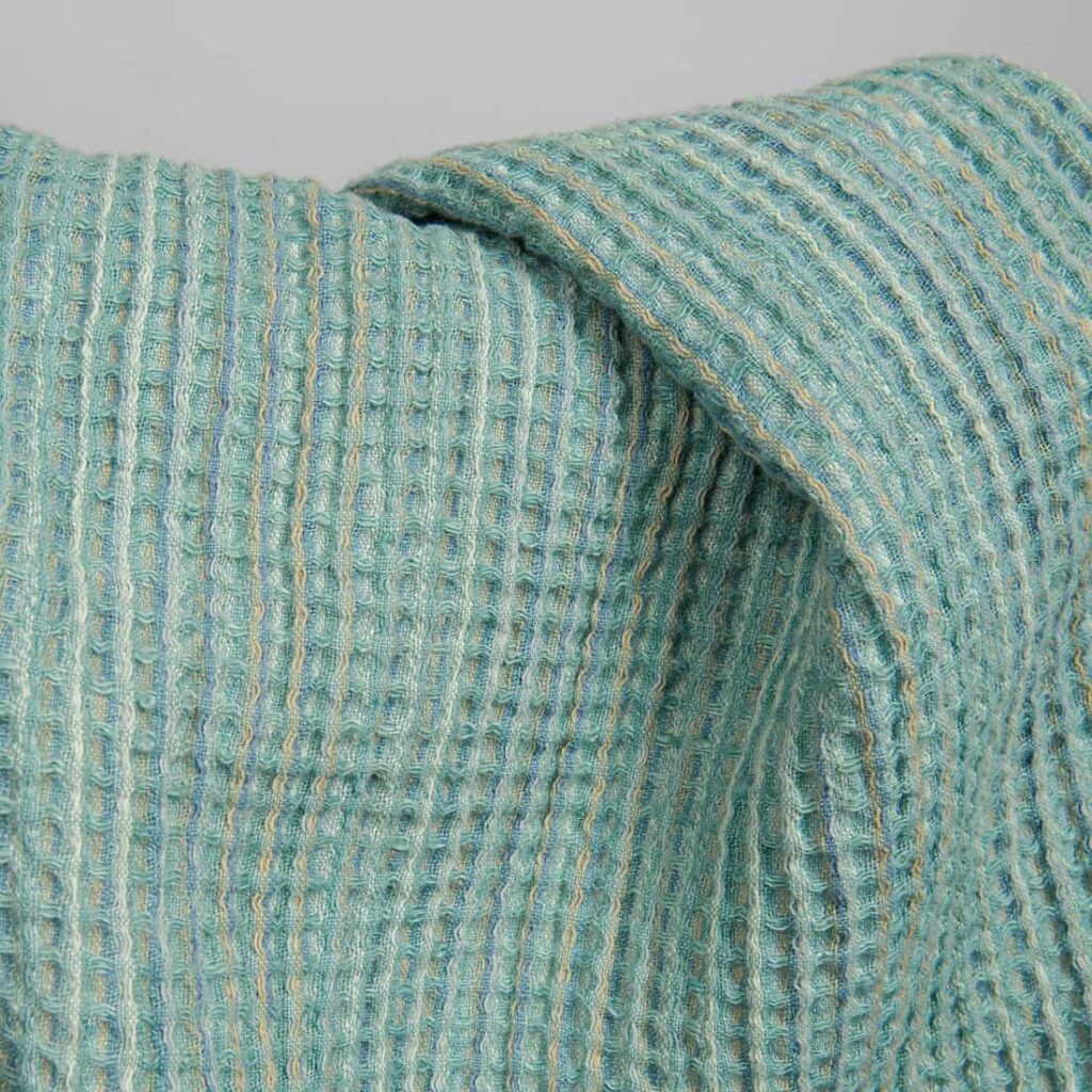 Pesty vihreä pellava-puuvilla vohvelisidoskangas 3 Washed green linen cotton waffle weave fabric, 240gm2