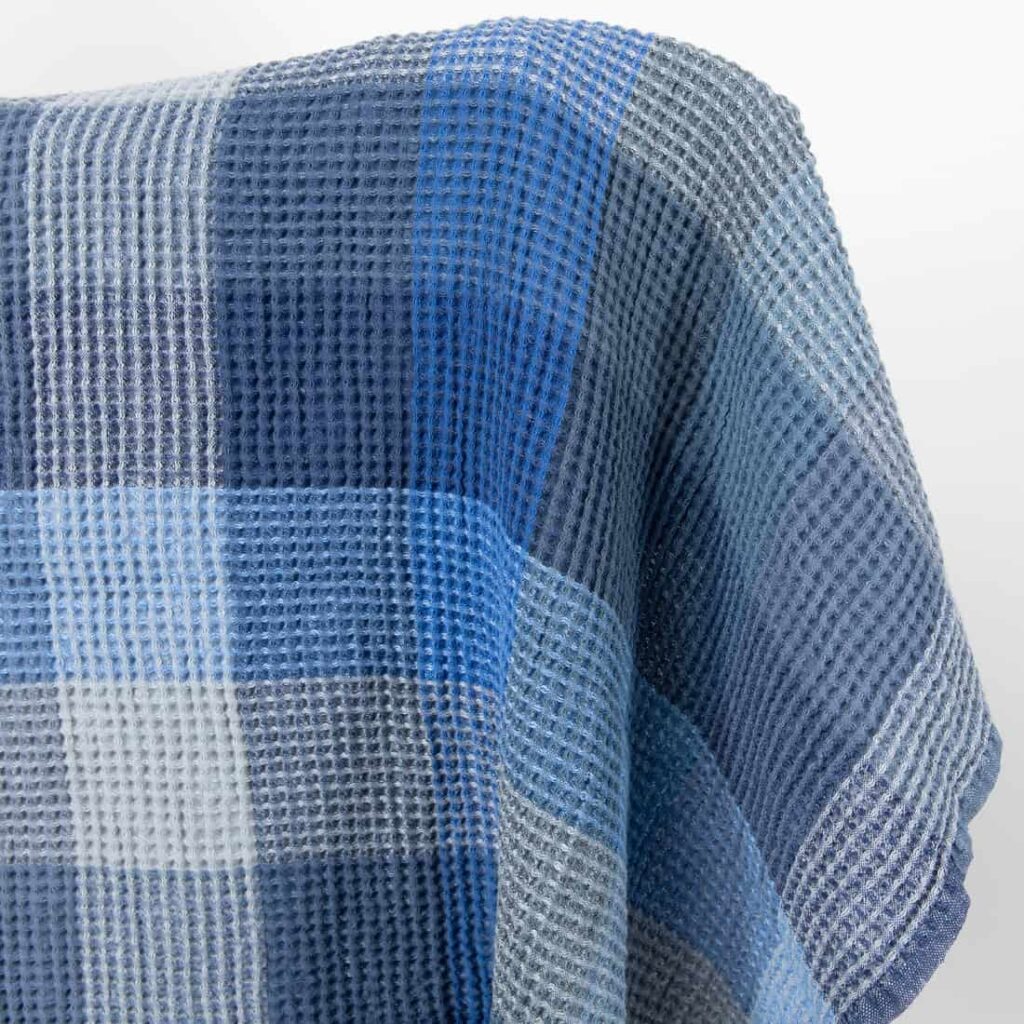 Pellavapuuvilla vohveli siniruudullinen kangas pesty 2 half linen waffle blue fabric, washed, soft structure