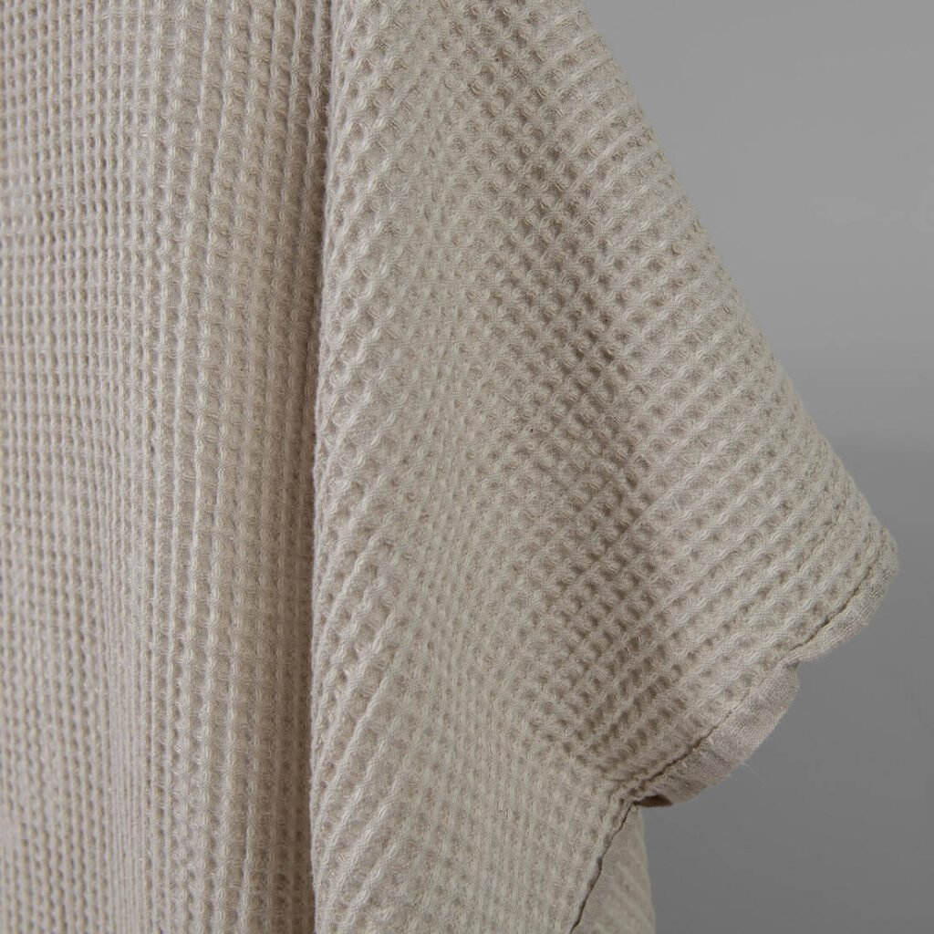 Pesty pellavapuuvillakangas beige vohveli 4 Washed linen cotton fabric beige waffle edge view