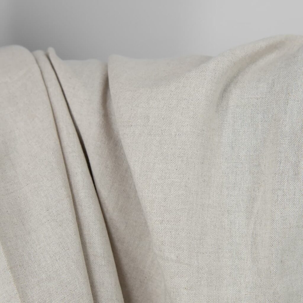Leveä pellavapuuvillakangas, luonnonvärinen ja valkoinen sekoitus 2 Wide linen cotton fabric natural and white mix texture