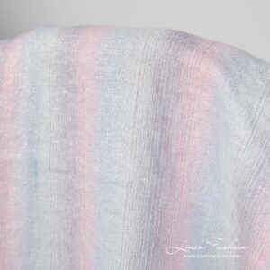 Monivärinen pastellinsävyinen pesty pellavakangas lurexilla