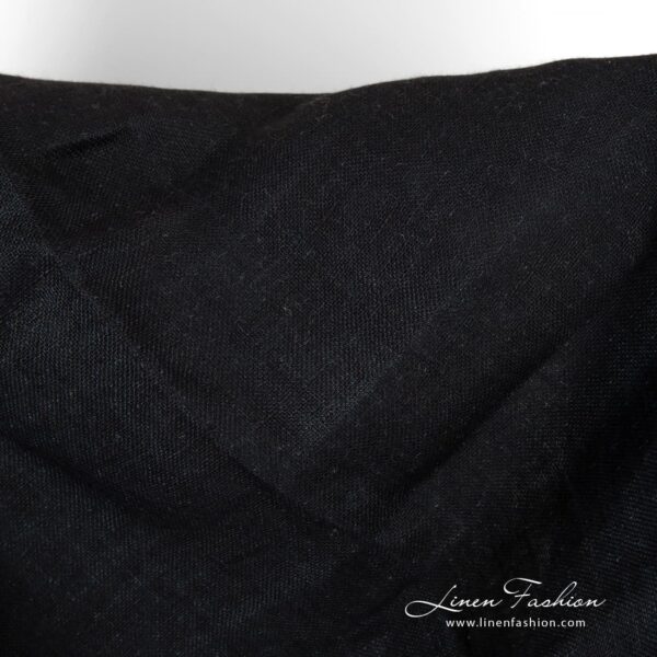 Double-sided linen fabric woven in black and dark blue yarns