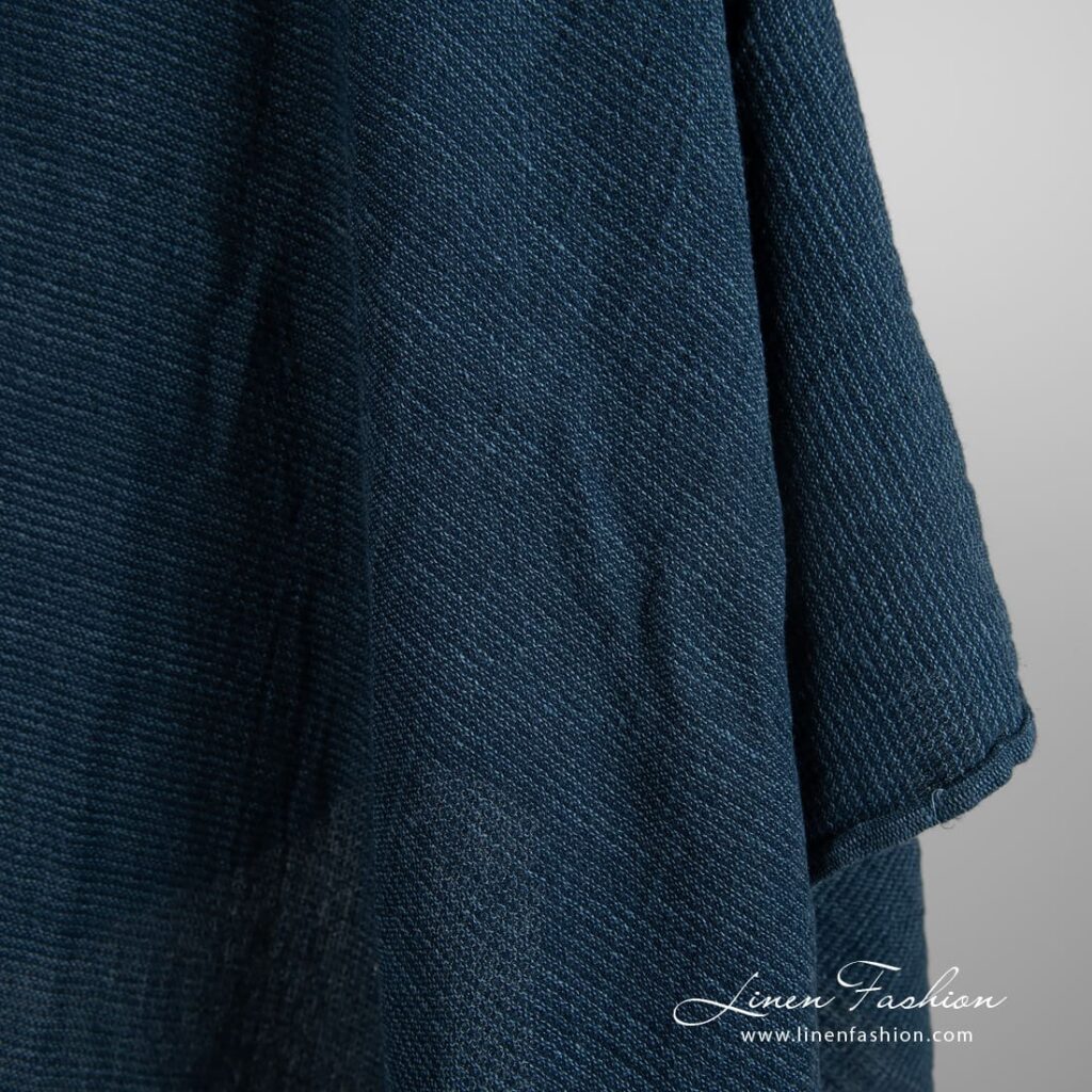 Leveä pesty sininen pellava-puuvillakangas 4 Wide linen cotton fabric in blue, perfect for clothes and home textile