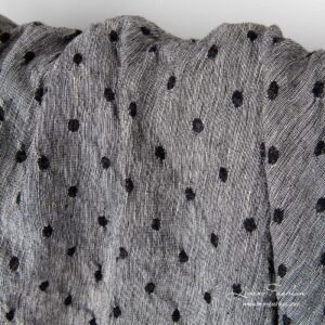 Musta/valkoinen pellava-villakangas pilkuilla pesty 8 Washed black white linen wool fabric.
