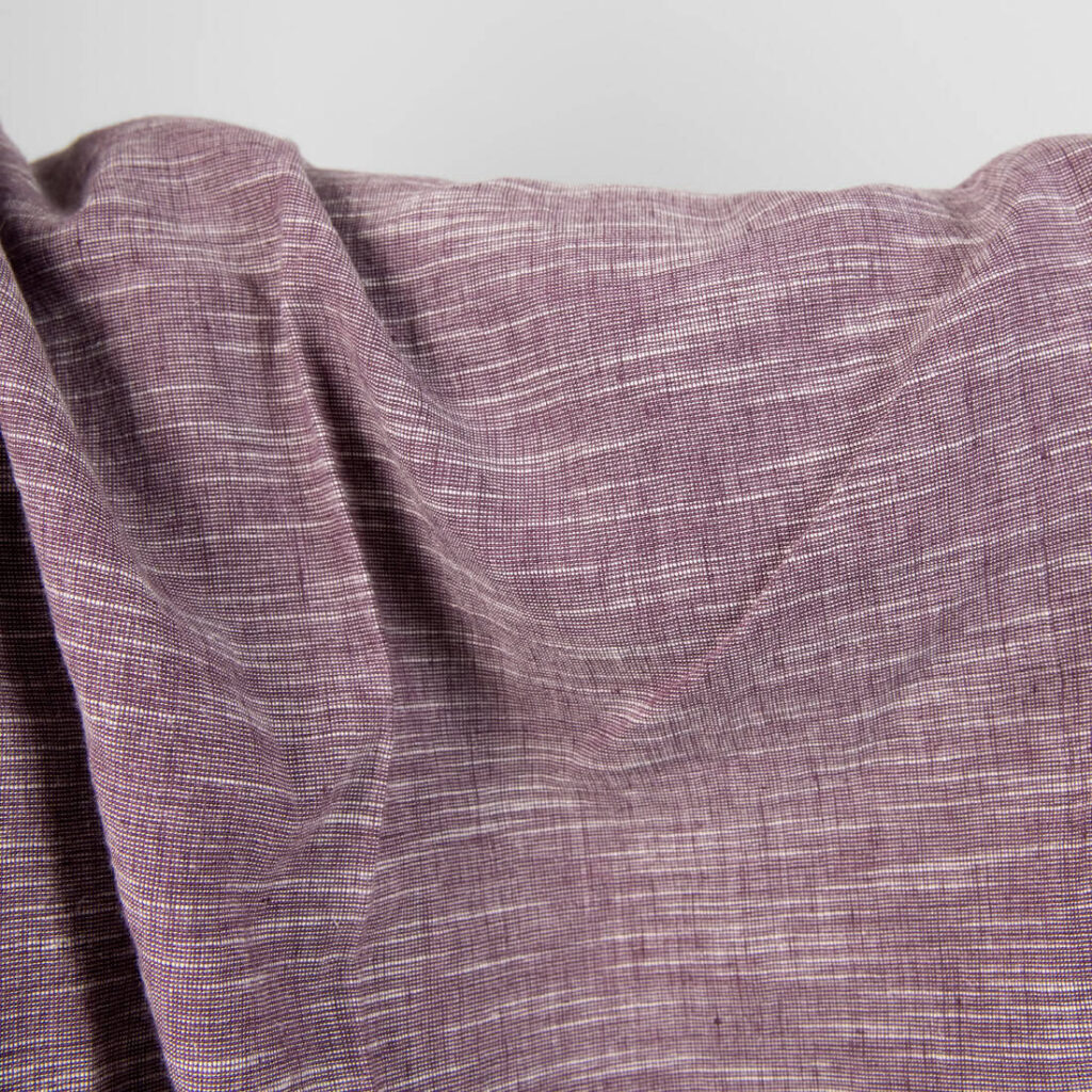Violetti kirjava pesty kangas 3 linen cotton purple washed fabric, iregular stripes