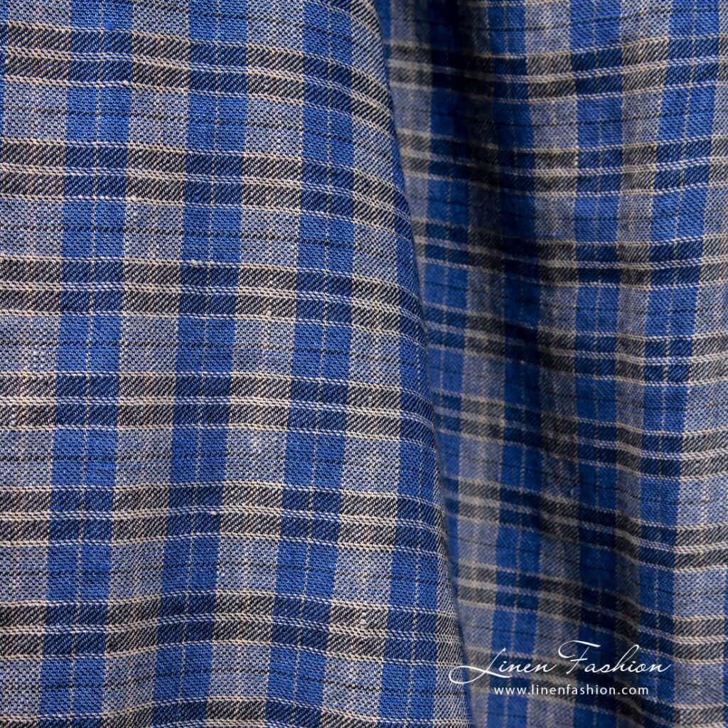 Sininen pellavavillakangas ruudullinen pesty 2 Blue linen wool fabric in checks, perfect for clothes, scarves and shawls
