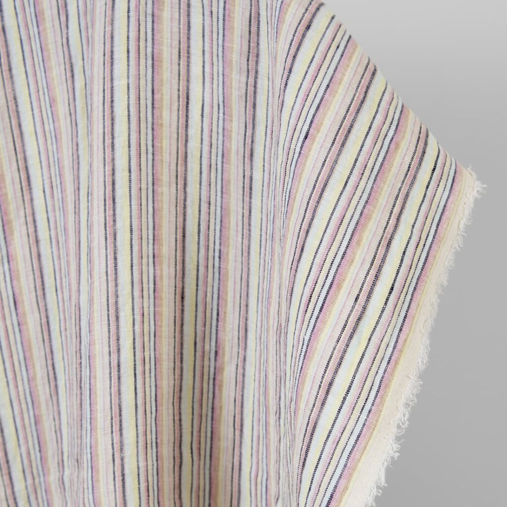 Pellava-hamppukangas monivärinen tummansinisillä raidoilla pesty 2 Linen hemp fabric multicolour with dark blue stripes washed, natural fibre