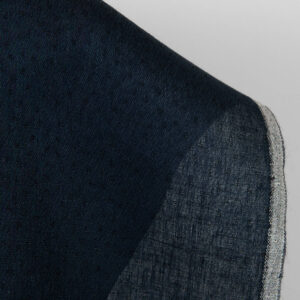 Pellava-villakangas musta tummansinisillä pilkuilla