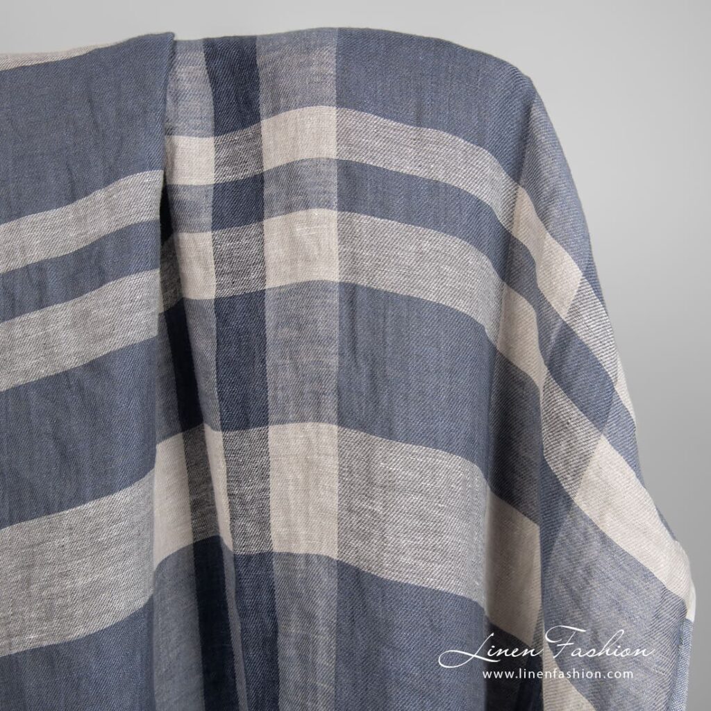 Pellavakangas harmaaraidallinen pesty 2 Linen fabric in grey stripes, specially washed to increase softness