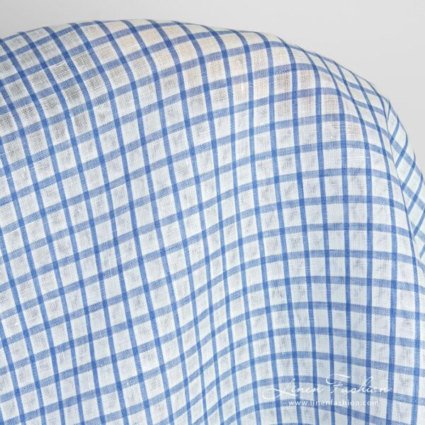 Linen fabric in white and blue checks