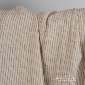 Pesty vaalean kaakaon värinen raidallinen pellavakangas