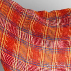 Läpikuultava oranssiruudullinen pesty pellavakangas