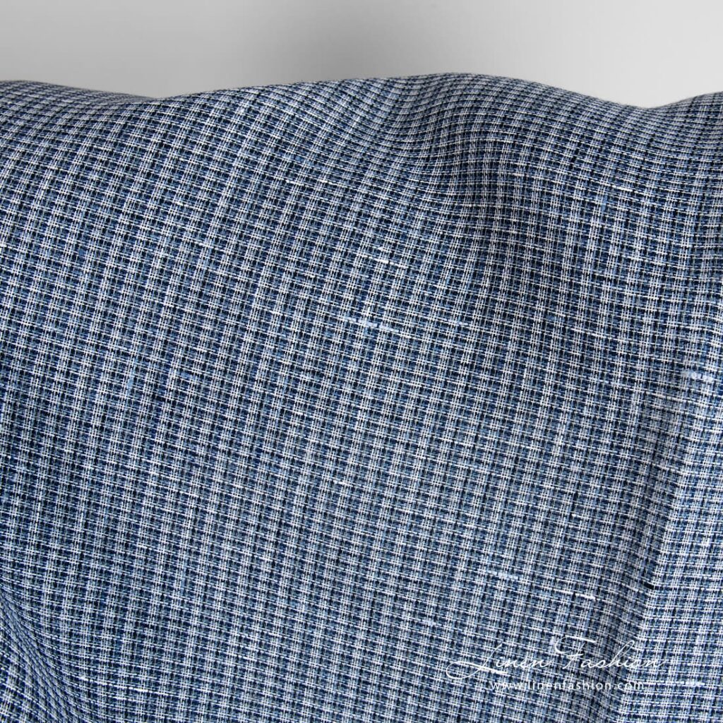 Sininen pellavakangas läpinäkyvillä ruuduilla 4 Blue linen fabric checked