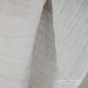 Pellavavilla vaaleanvihreä kangas pesty