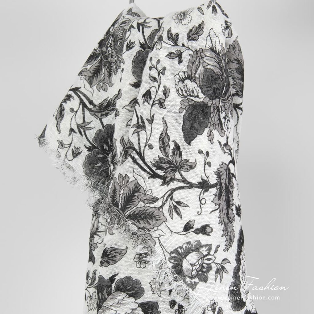 GARDENIA Huivi musta 1 GARDENIA Huivi musta