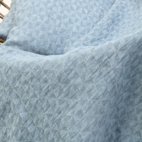 Blue-grey linen blanket, jacquard, triangle pattern