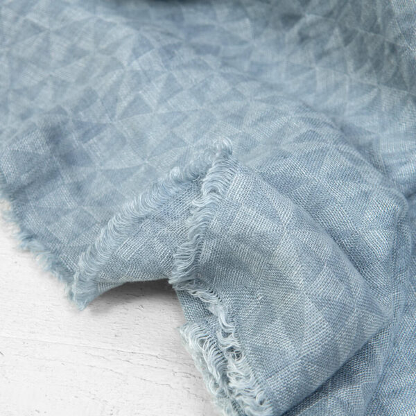 Blue-grey linen blanket, with fringe